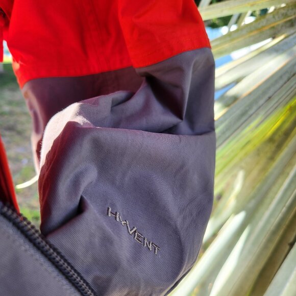 The North Face Snowboarding/Skiing HyVent 3-in-1 Jacket XL-RED/BLACK - Picture 6 of 9